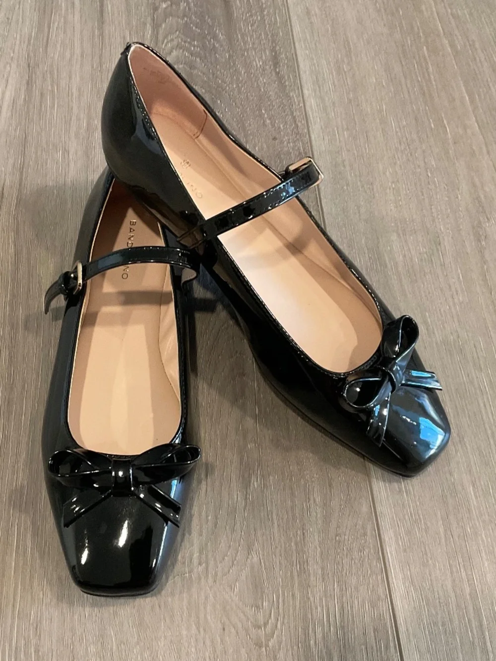 BANDOLINO Juletta  Flat Mary Jane’s in Black Patent Bow Accent Size 9 NEW